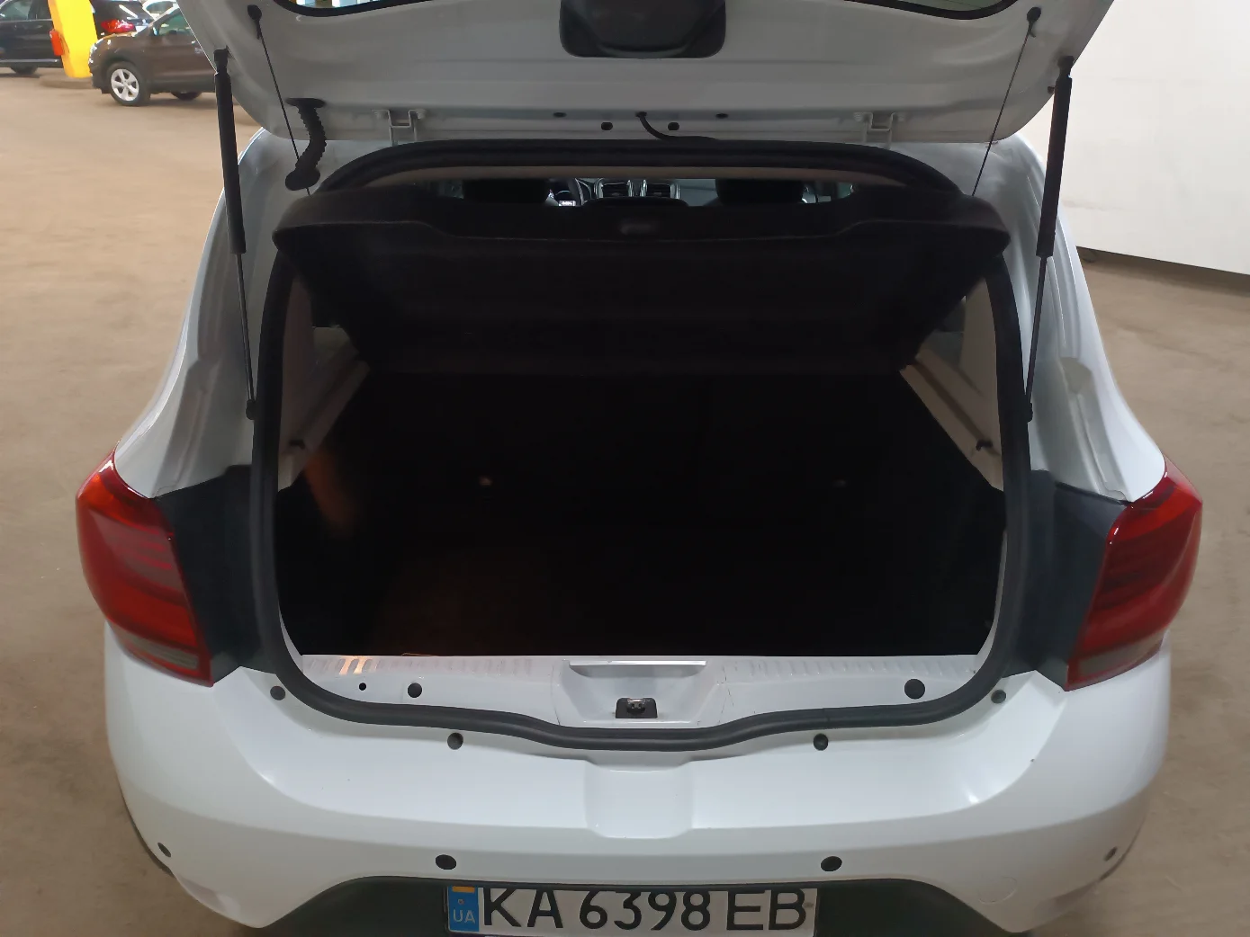 Renault Sandero photo